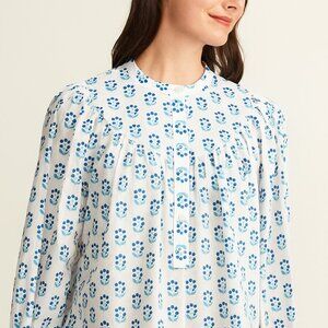Printfresh Floral Blue and White Long Sleeve Blouse Medium NWT